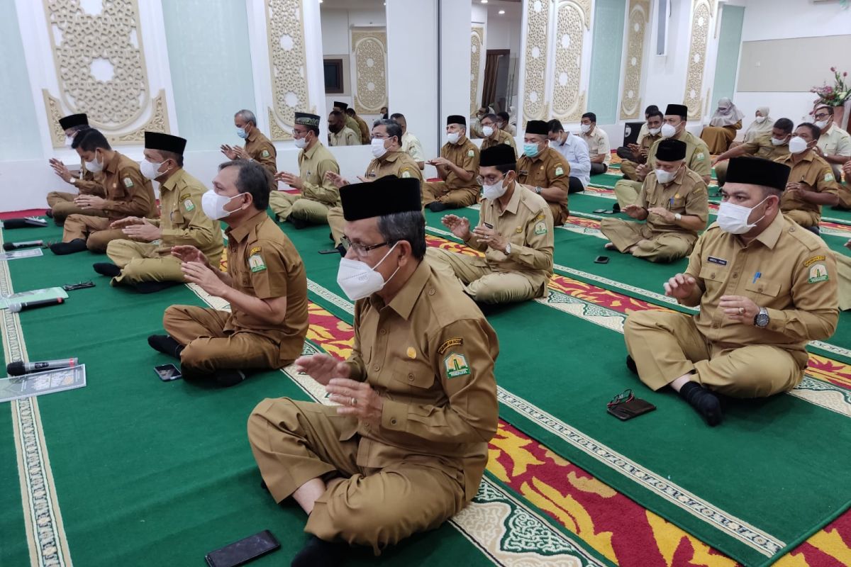 Kasus naik lagi, Sekda ajak masyarakat Aceh tuntaskan vaksinasi