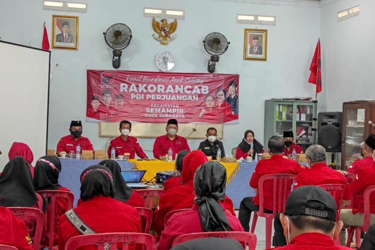 Pemilu 2024, PDIP Surabaya pikat pemilih milenial dan perempuan