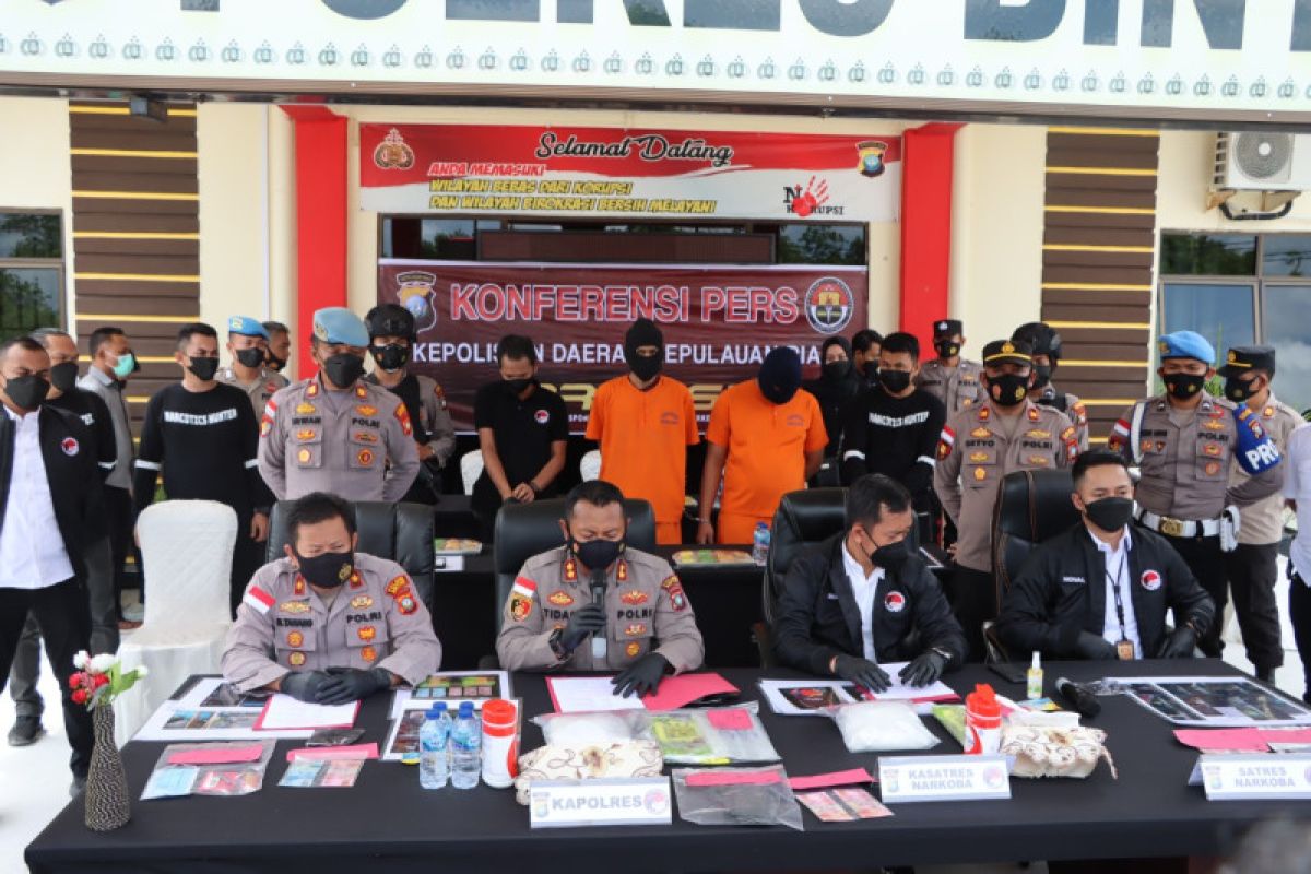 Polres Bintan mengamankan 2 kilogram sabu-sabu jaringan internasional