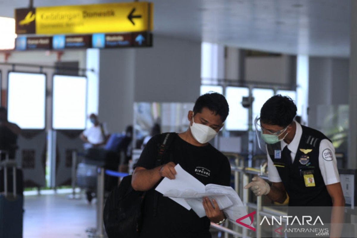 Pelaku perjalanan luar negeri boleh lakukan tes pembanding