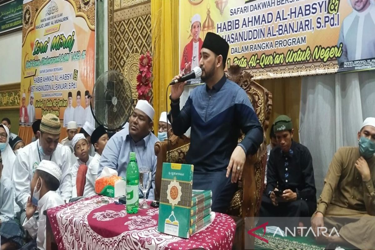 Habib Ahmad Al Habsyi Safari Dakwah di Kelumpang Hilir