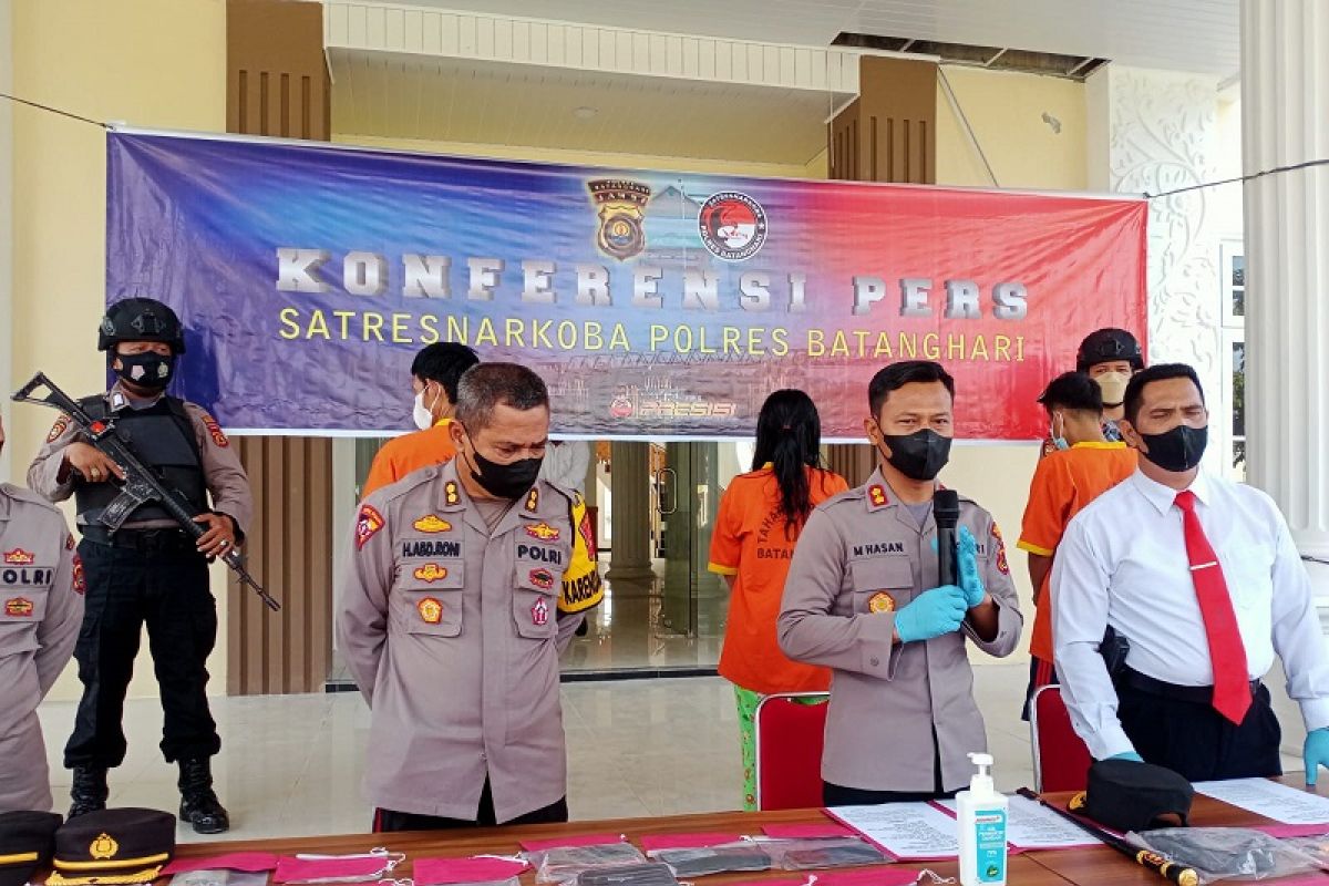 Polres Batanghari tangkap tiga tersangka pengedar narkotika