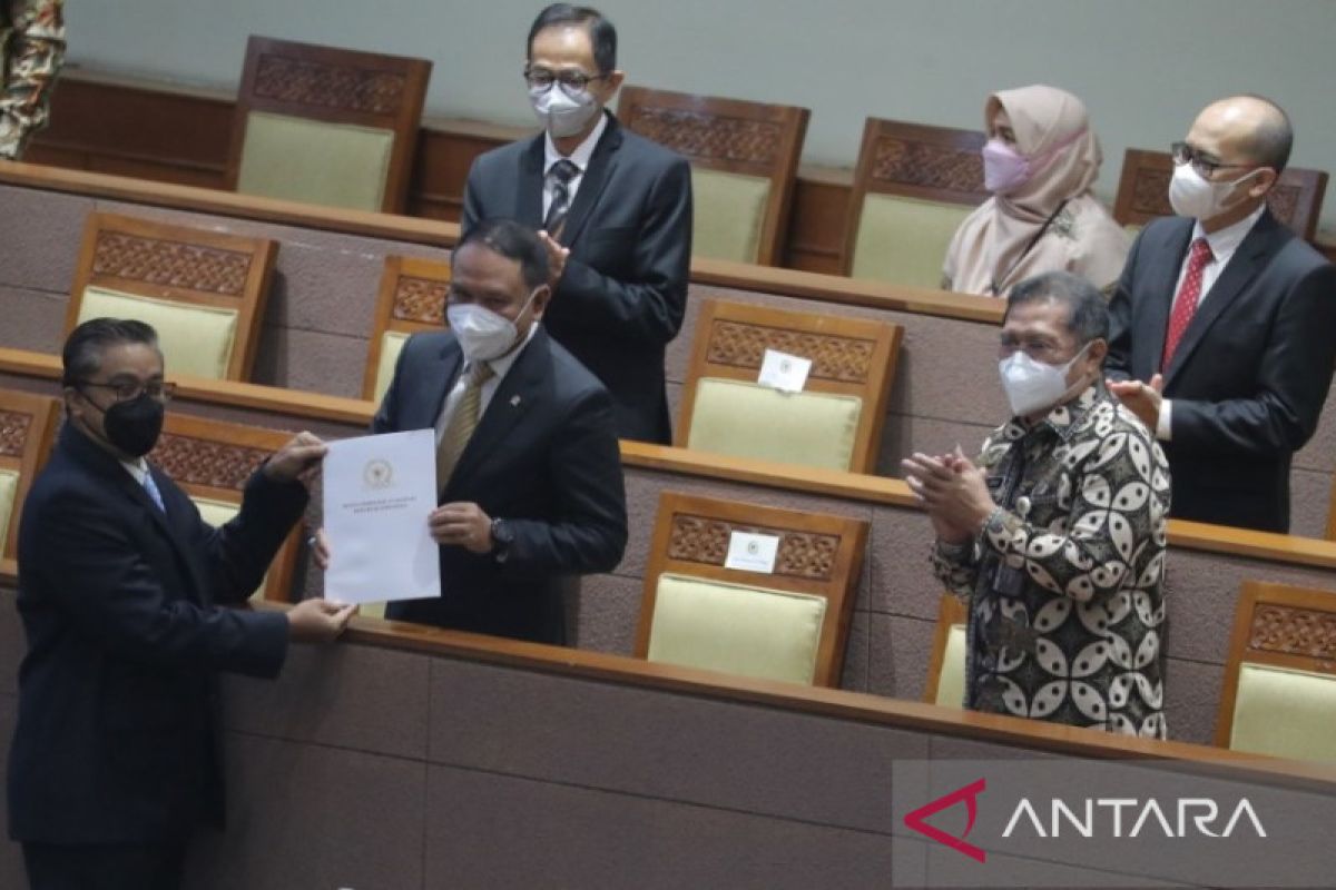 10 pokok bahasan yang disinggung dalam UU Keolahragaan