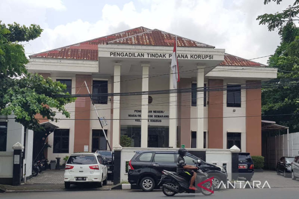 Sidang Bupati Banjarnegara ditunda karena terdakwa positif COVID-19