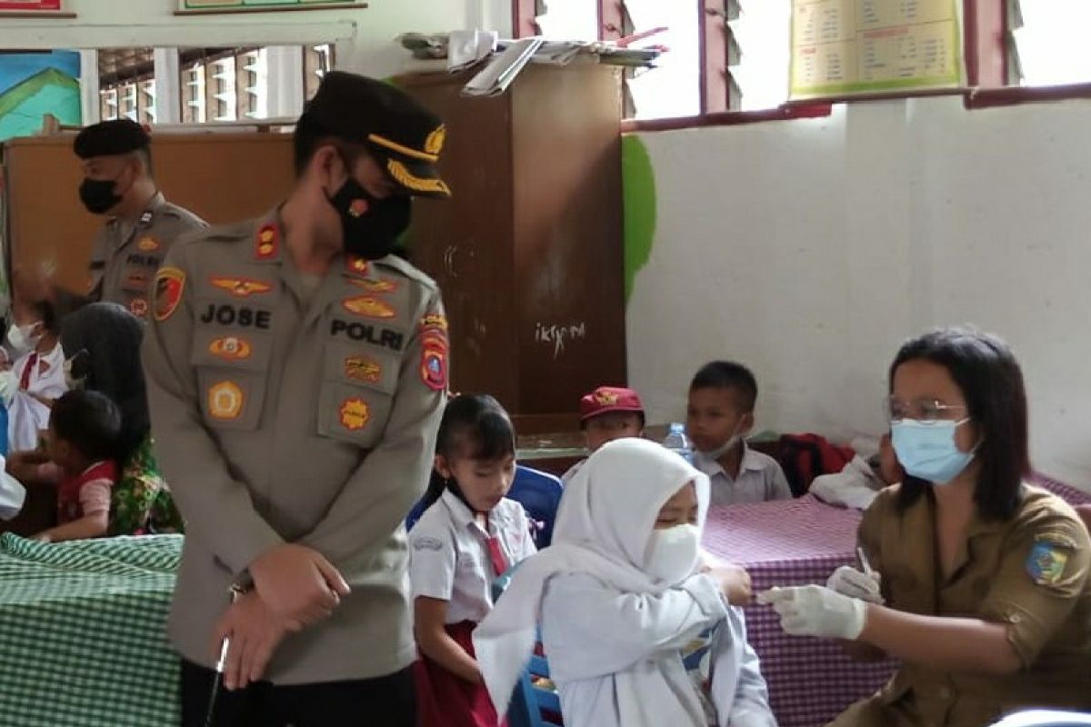 Cek vaksinasi anak, Kapolres Batubara: Pemberian vaksin guna cegah penyebaran Omicron