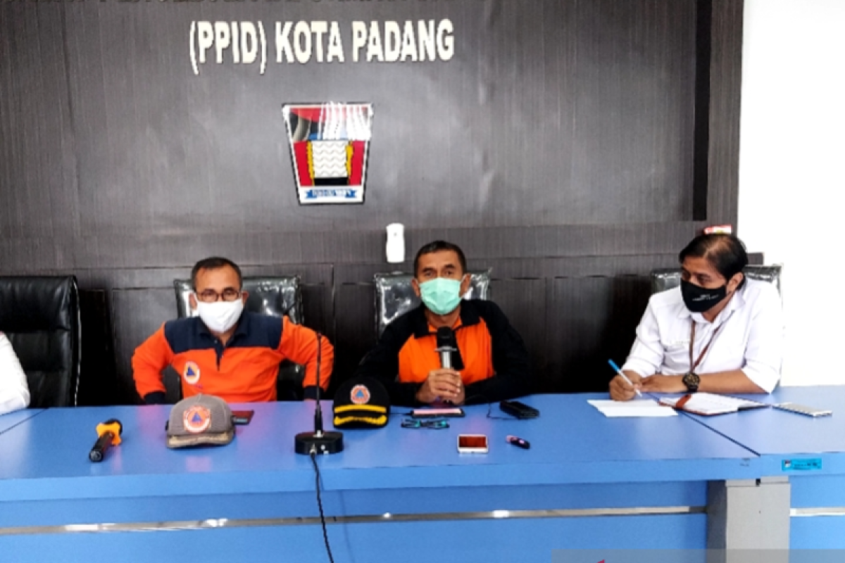 Padang resmi berstatus PPKM Level III