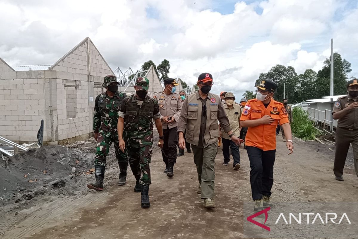 Kepala BNPB pastikan percepatan pembangunan huntara dan huntap Semeru