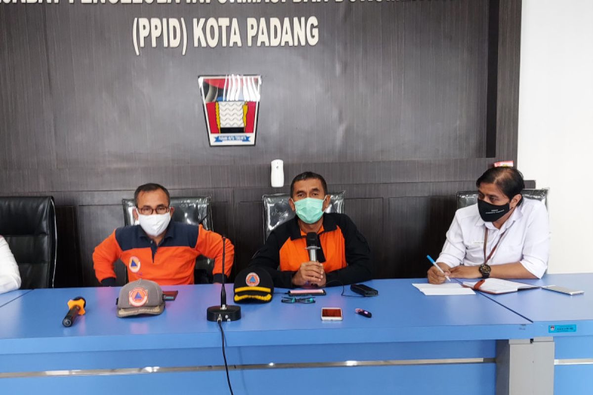 Padang resmi berstatus PPKM level III