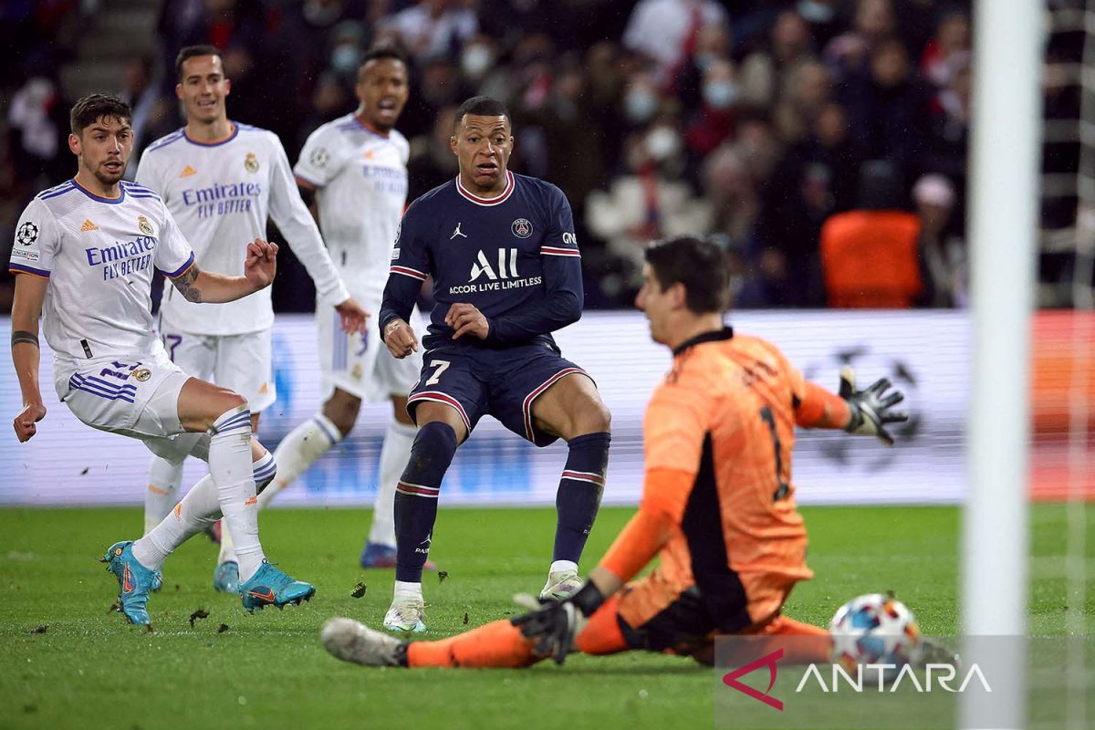 Liga Champions - Kylian Mbappe diragukan tampil bersama PSG ketika hadapi Real Madrid