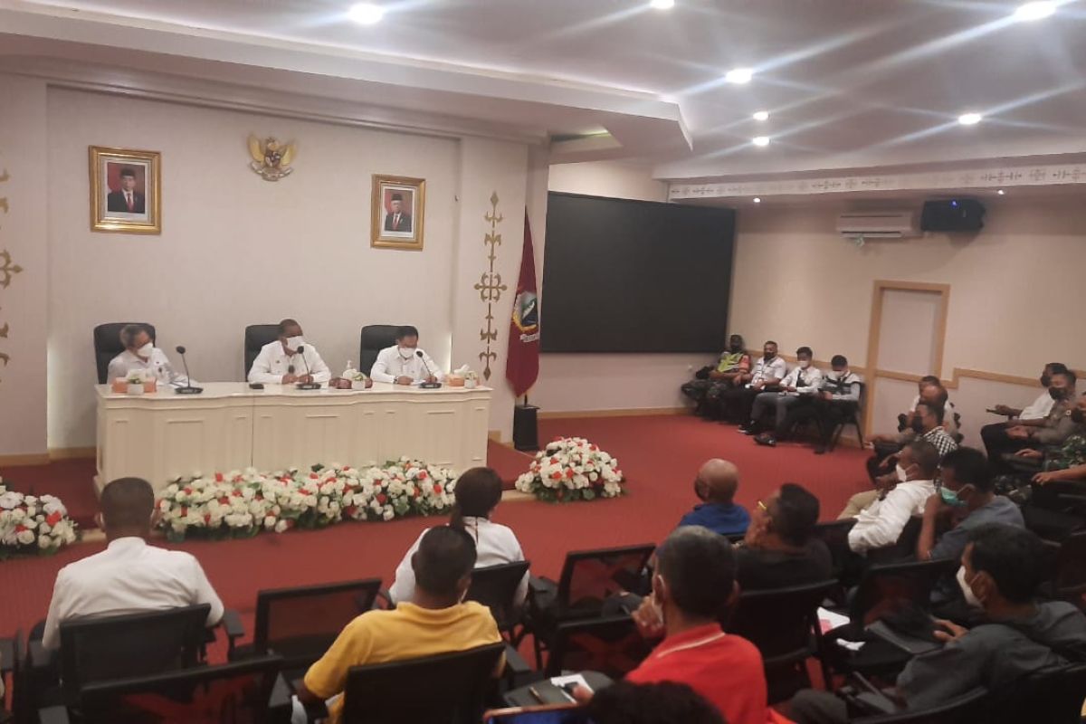 Pemkot Ambon fasilitasi pertemuan TNI AU- warga Tawiri, selesaikan akar masalah