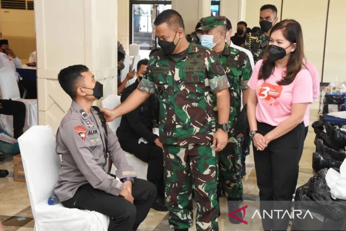 Pangdam Jaya apresiasi donor darah Perempuan Jenggala dan TNI-Polri