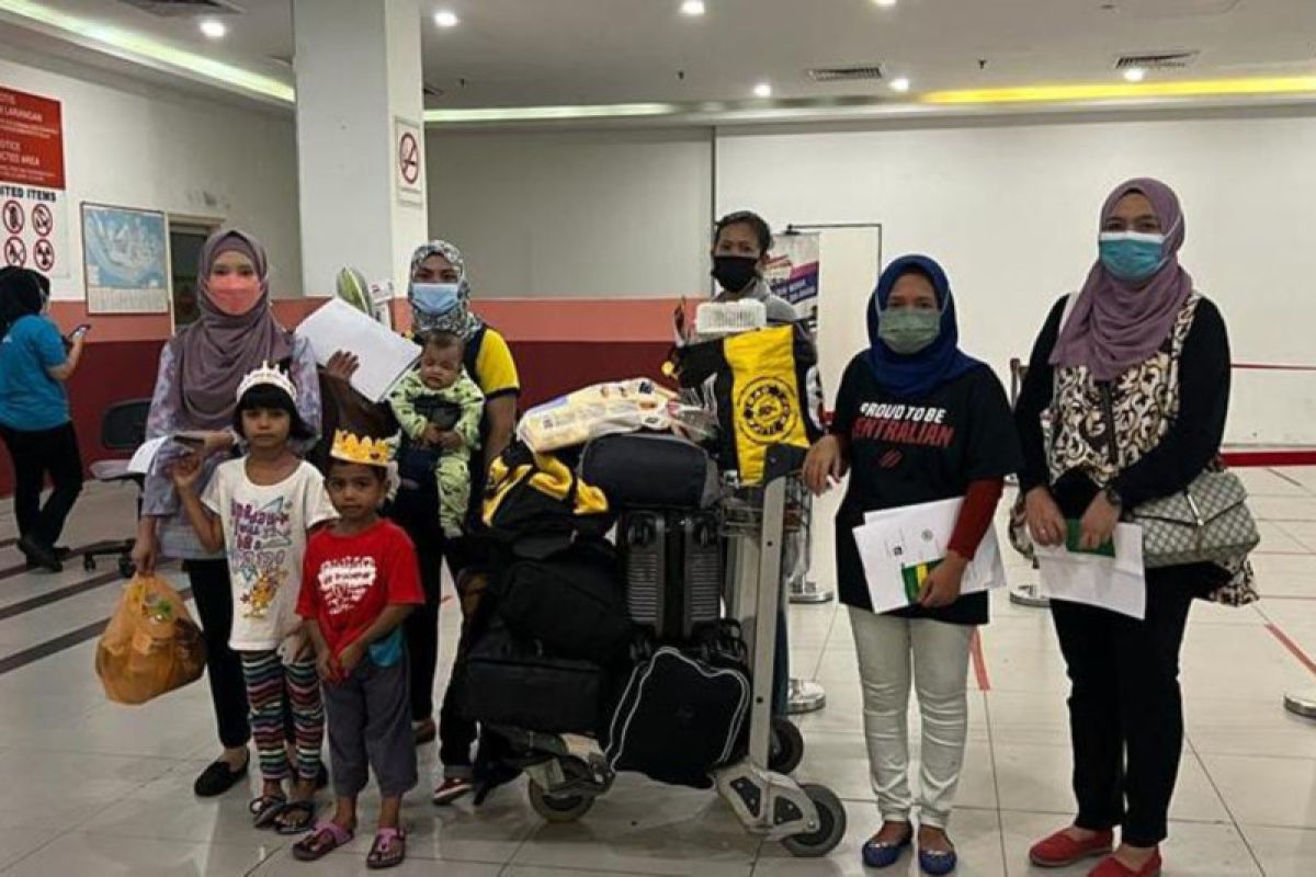 KBRI Kuala Lumpur memulangkan WNI kelompok rentan via Stulang Laut