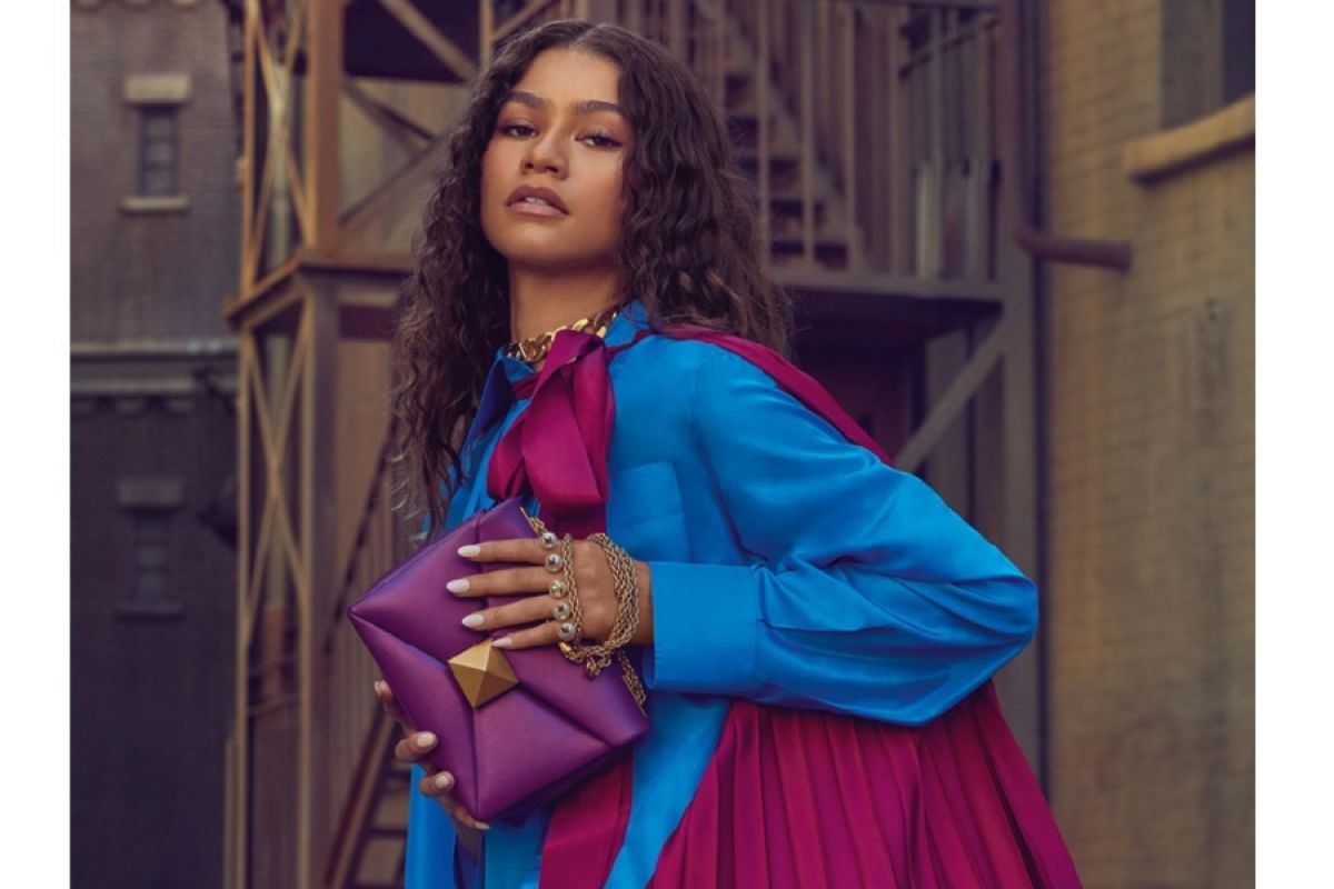 Zendaya jadi model Valentino untuk koleksi Rendez-Vous