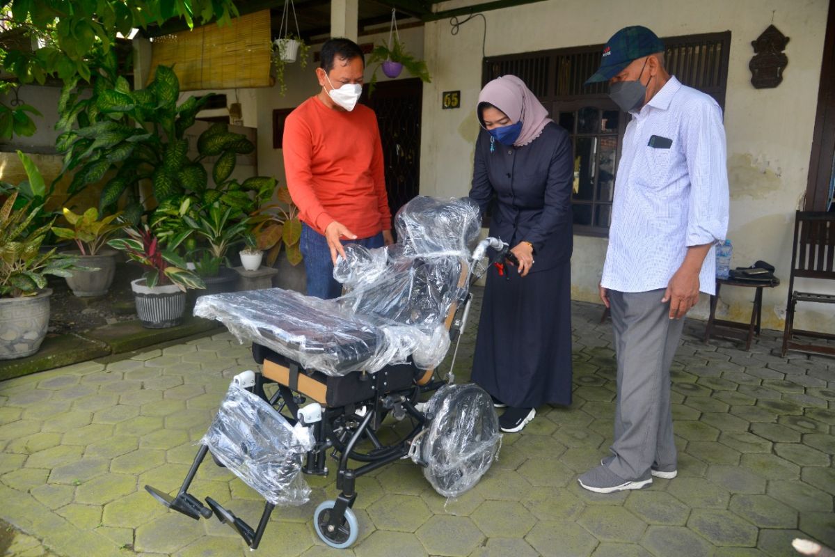 Dinsos lakukan intervensi anak penyandang sakit saraf otak di Kota Surabaya