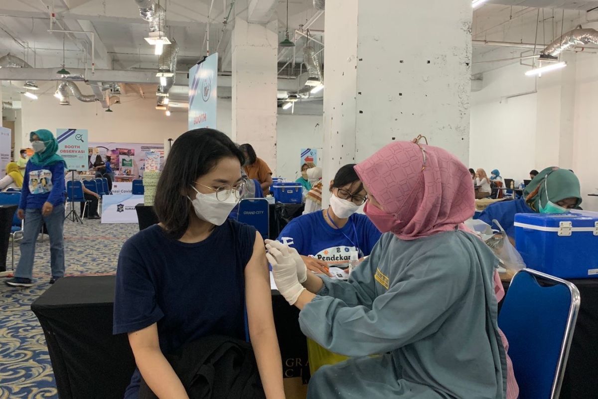 Dinkes: Ketersediaan vaksin booster di Gudang Farmasi Surabaya memadai