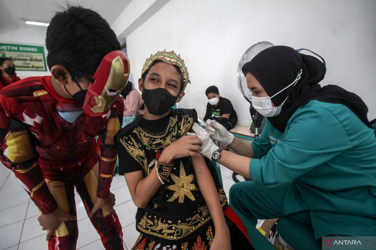 Lebih 192 juta penduduk Indonesia sudah suntik vaksin COVID-19
