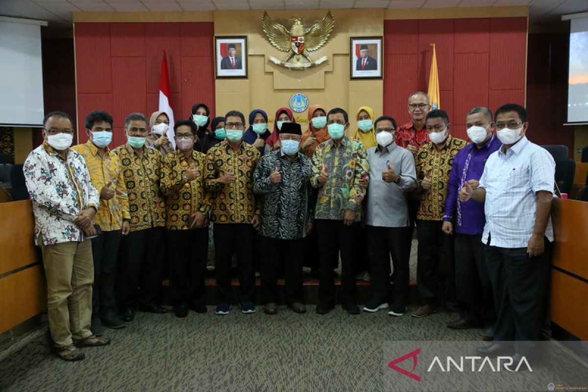 Senat Poltekkes Kemenkes Riau lakukan Studi Tiru ke UNP