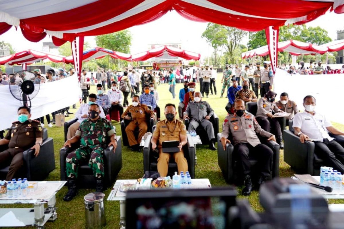 Gubernur Kalteng dorong percepatan vaksinasi dosis II