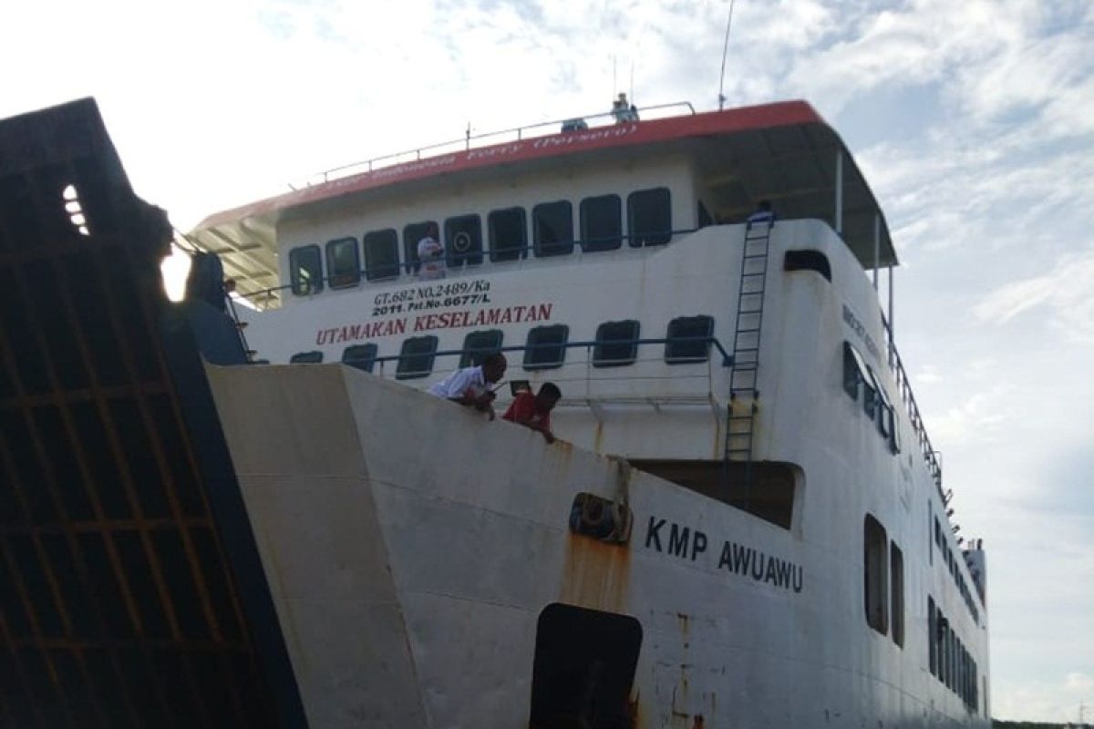 PT ASDP hentikan pelayaran kapal rute Batulicin-Garongkong