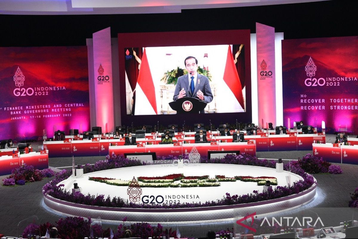 End global tensions, focus on collaborating for recovery: Jokowi
