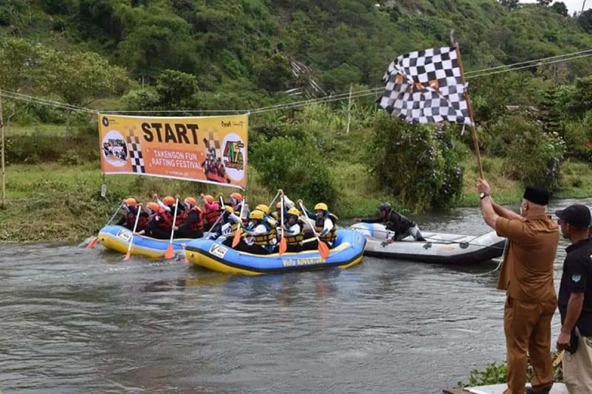 Fun Rafting Festival meriahkan HUT ke-445 Kota Takengon