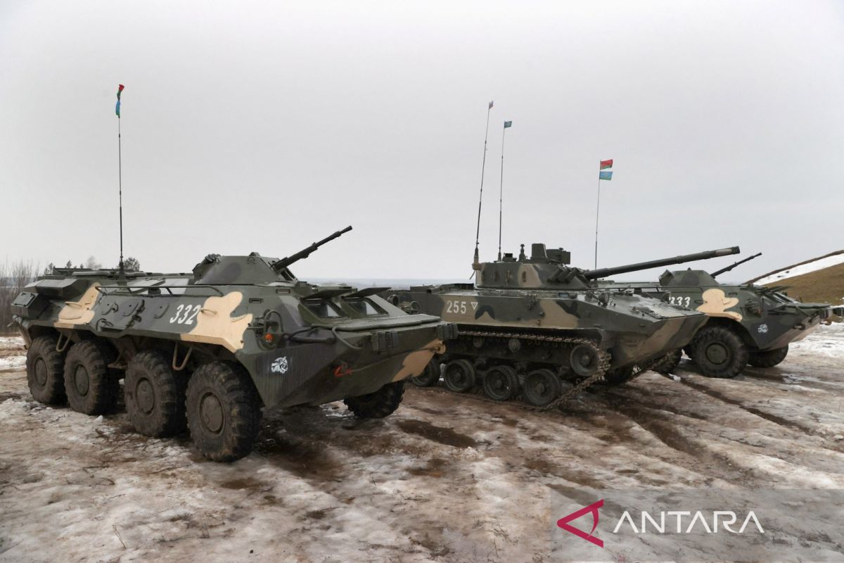 Belarus gelar latihan perang di tengah invasi Rusia di Ukraina