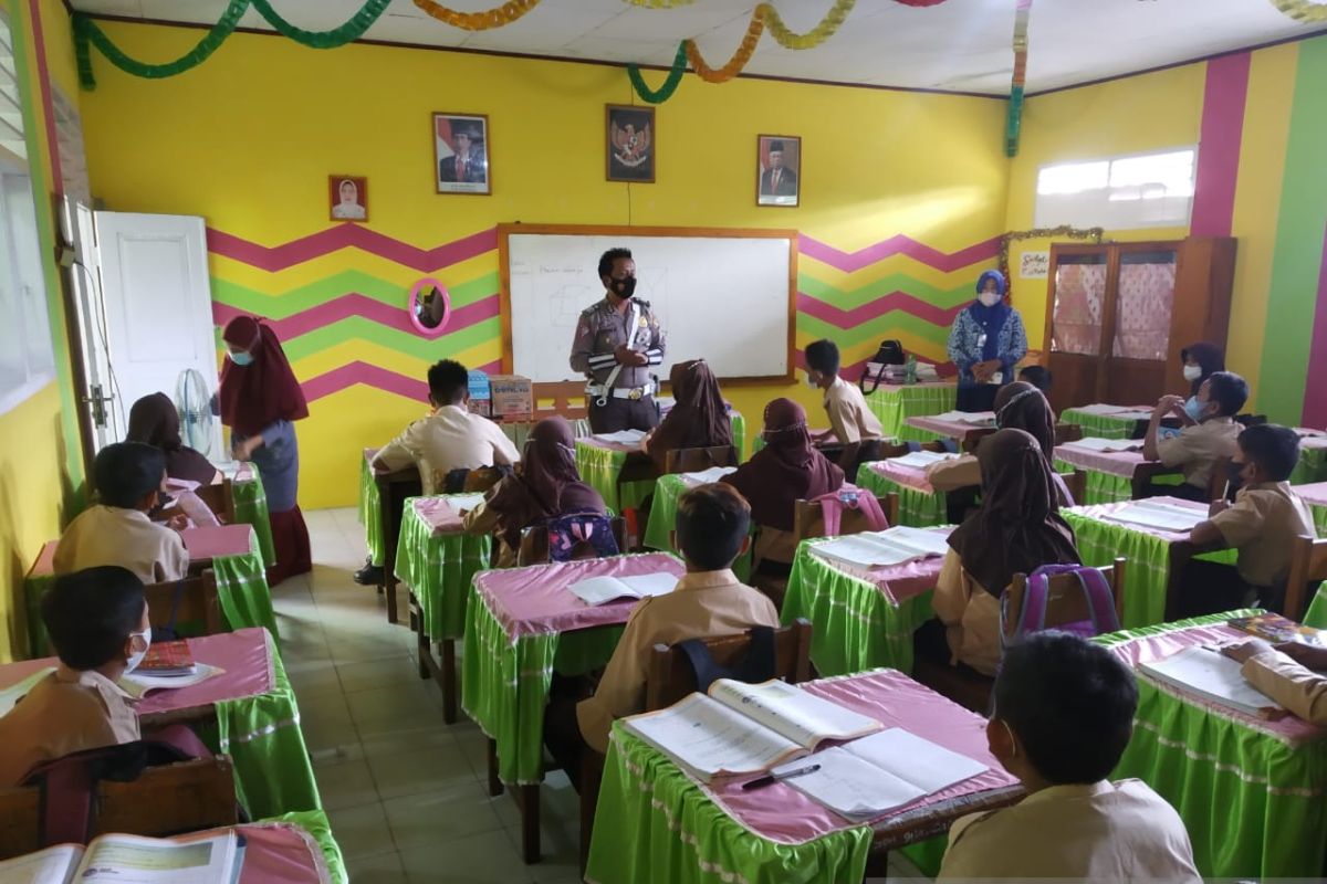 Polres Bone Bolango sosialisasi program Dikmas Lantas di sekolah