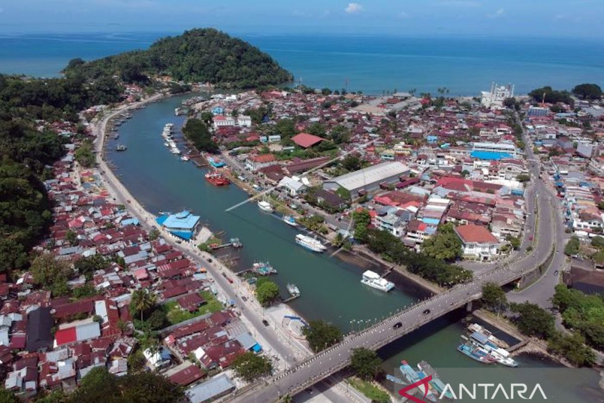 Pemkot Padang terus  tingkatkan kualitas air Sungai Batang Arau