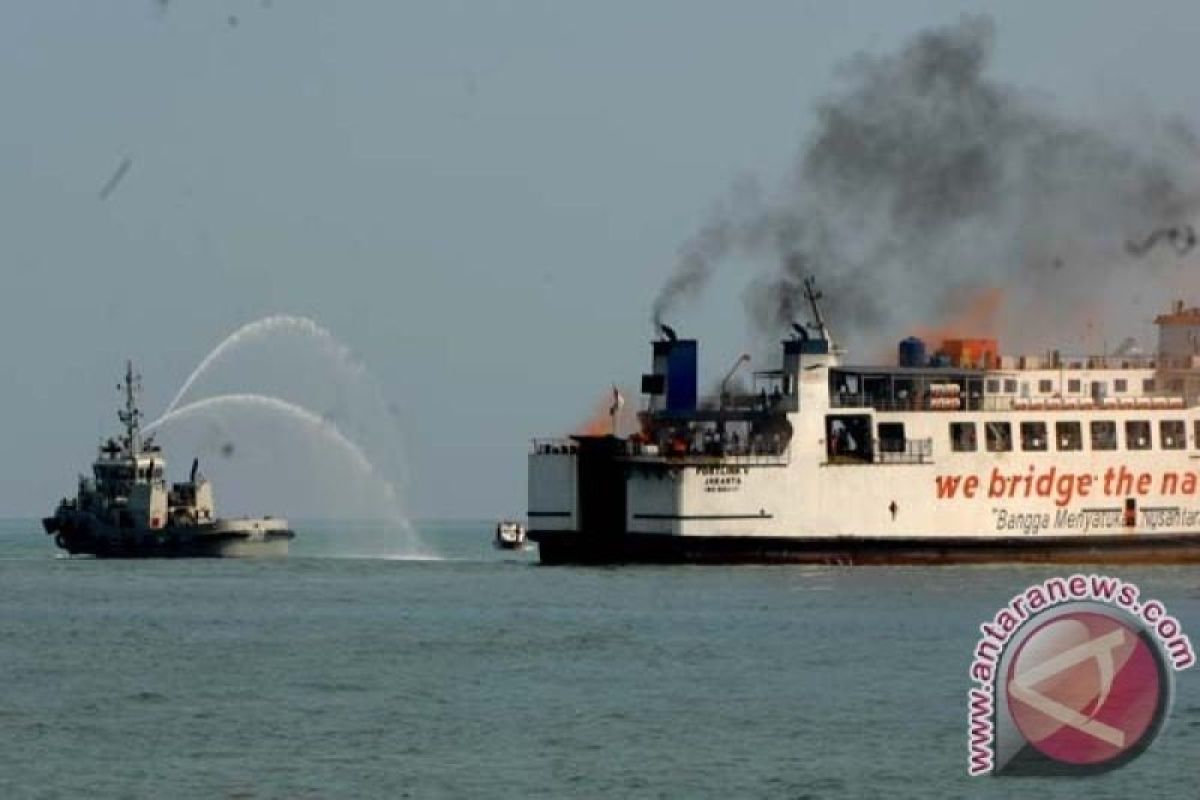 Kapal feri berpenumpang 288 orang di Yunani dilaporkan terbakar