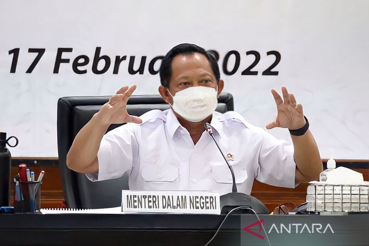 Mendagri Tito Karnavian keluarkan edaran cegah COVID-19 halalbihalal Lebaran 2022