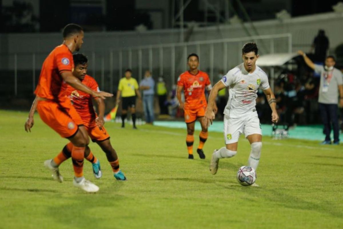 Liga 1: Lawan tim juru kunci Persiraja, Persebaya hanya menang 1-0