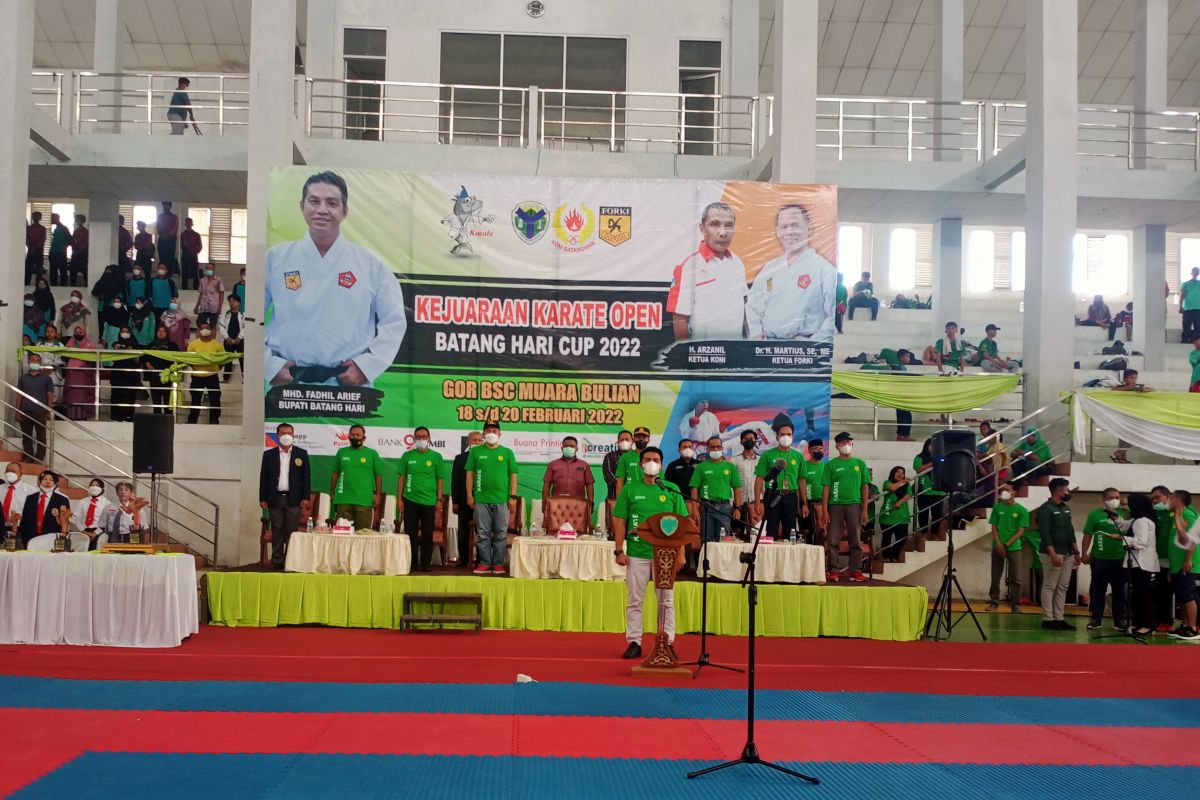 Bupati Batanghari buka kejuaraan karate Batanghari Cup  2022