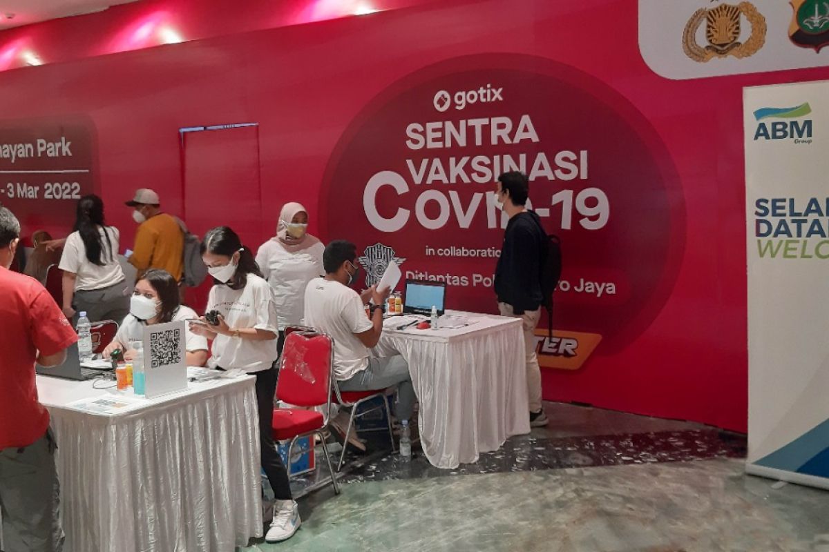 Sentra vaksinasi booster tersedia di Senayan Park