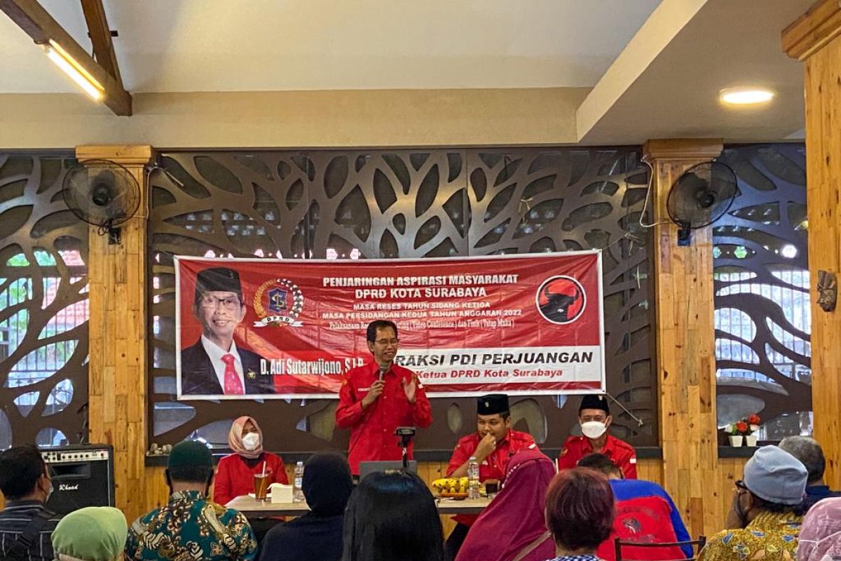 Reses, Ketua DPRD Surabaya terima curhat kader kesehatan hingga bunda PAUD