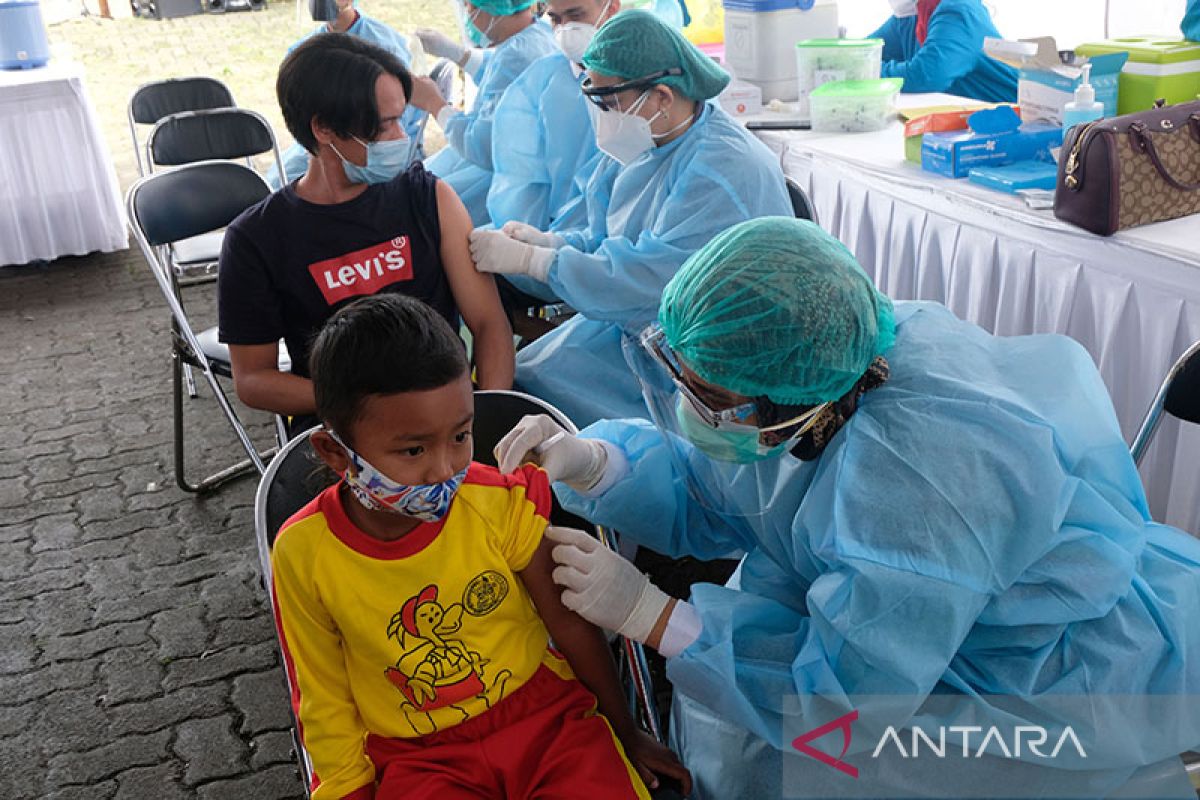 Penerima dosis kedua vaksin COVID-19 mencapai 139,9 juta orang