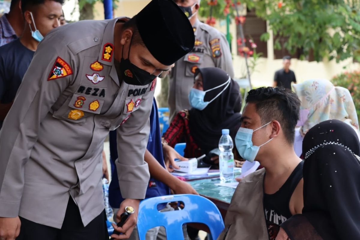 Sejumlah Polres di Sumut gelar vaksinasi COVID-19