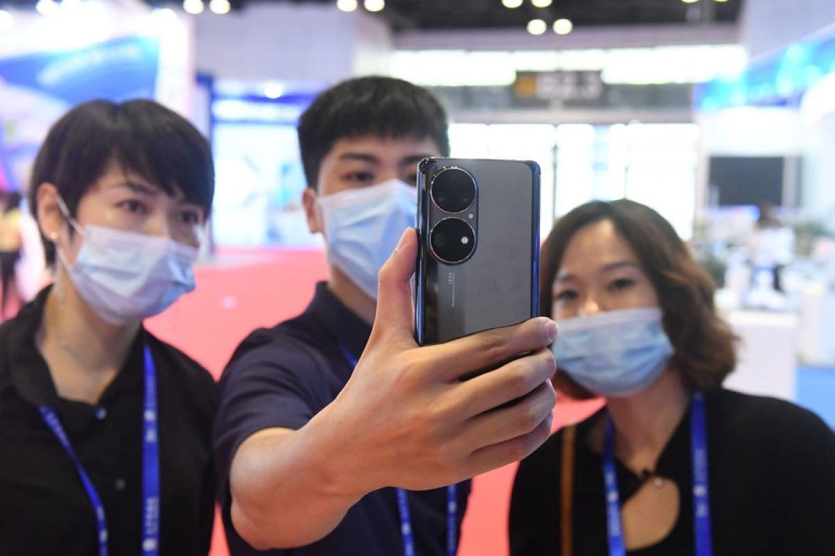 China kirim 26,32 juta unit ponsel 5G pada Januari 2022