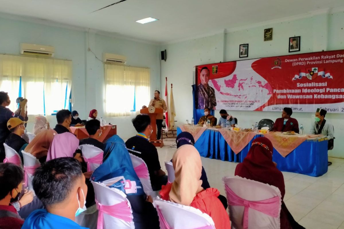 Garinca Reza Pahlevi sosialiasi Ideologi Pancasila kepada mahasiswa di Lampung Timur