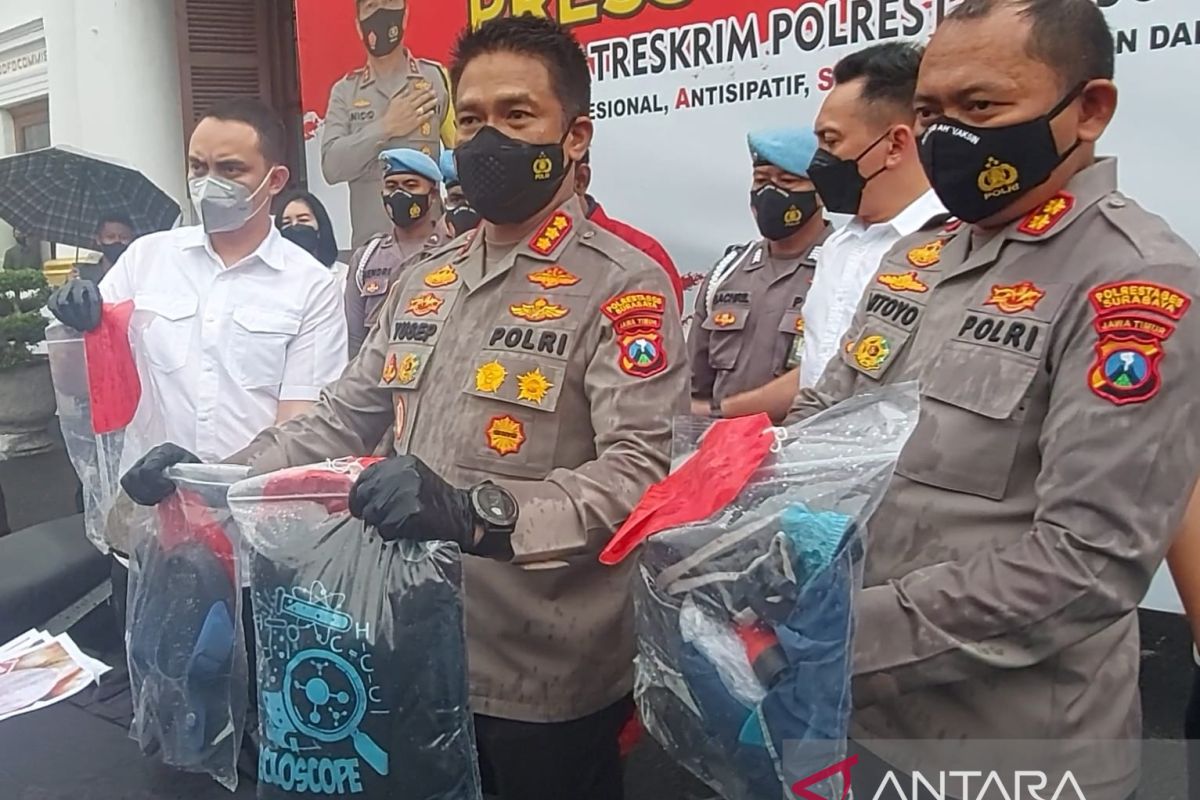 Polisi ungkap otak pembunuhan juragan depo isi ulang di Manukan Surabaya