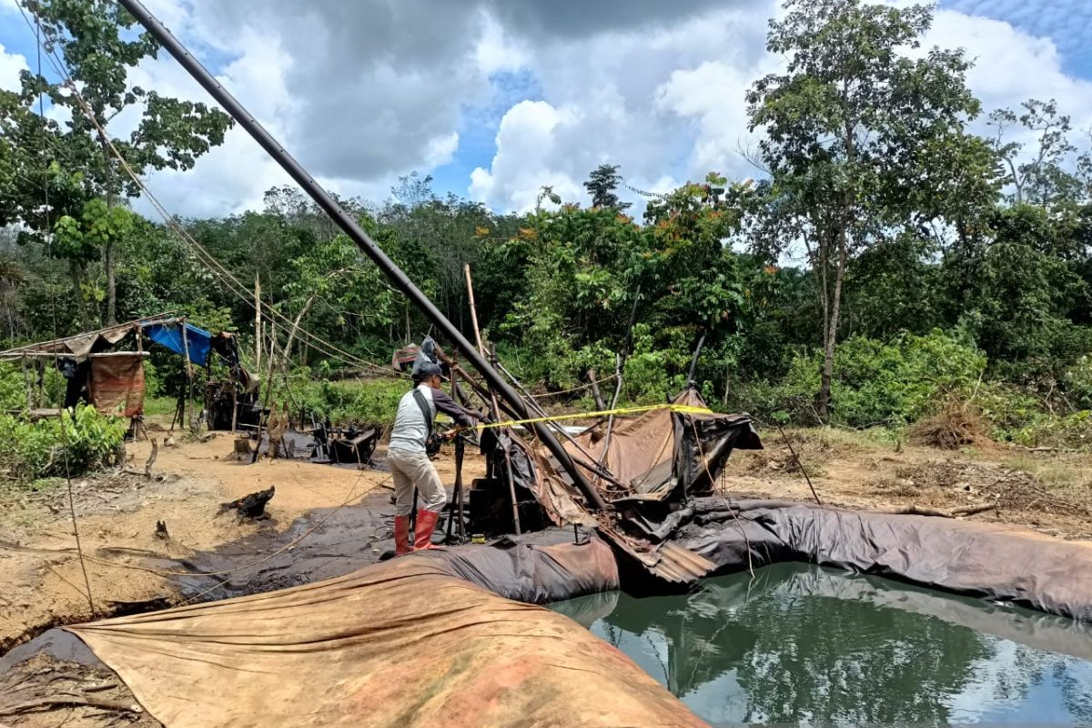 Polda Jambi buru dua pemodal ilegal drilling di Sarolangun