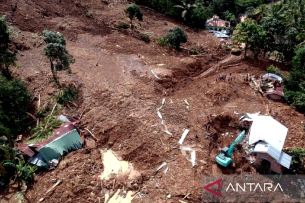 Belasan rumah terdampak tanah longsor di Toraja