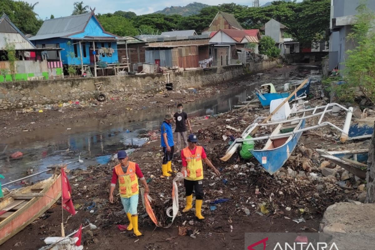 DLH Sulsel : Kemampuan pengelolaan sampah 67 persen di kabupaten/kota