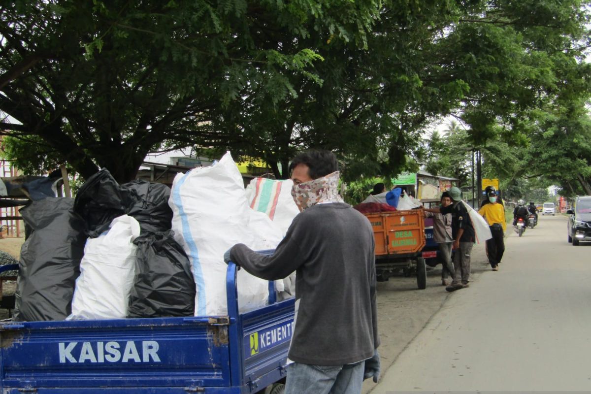 Pemkab Sigi  luncurkan gerakan pungut sampah demi lestarikan lingkungan