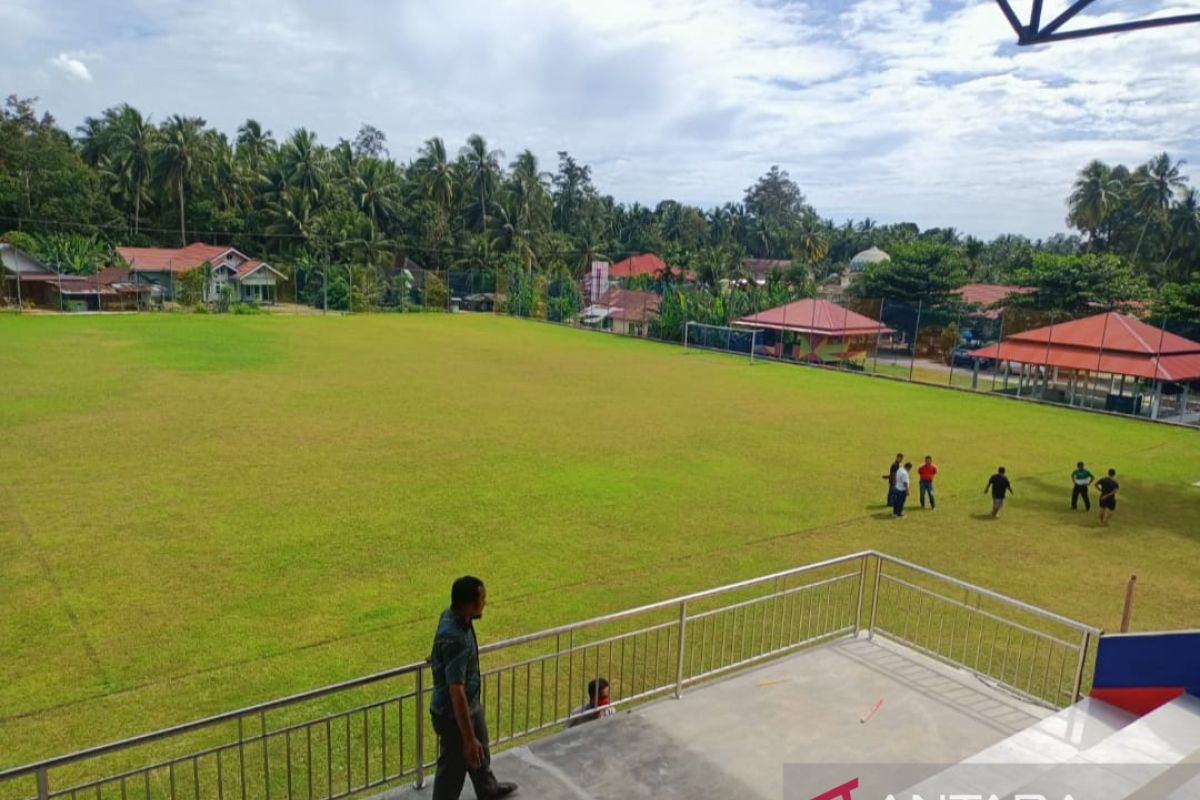 Desa bangun lapangan sepak bola senilai Rp1,3 Miliar