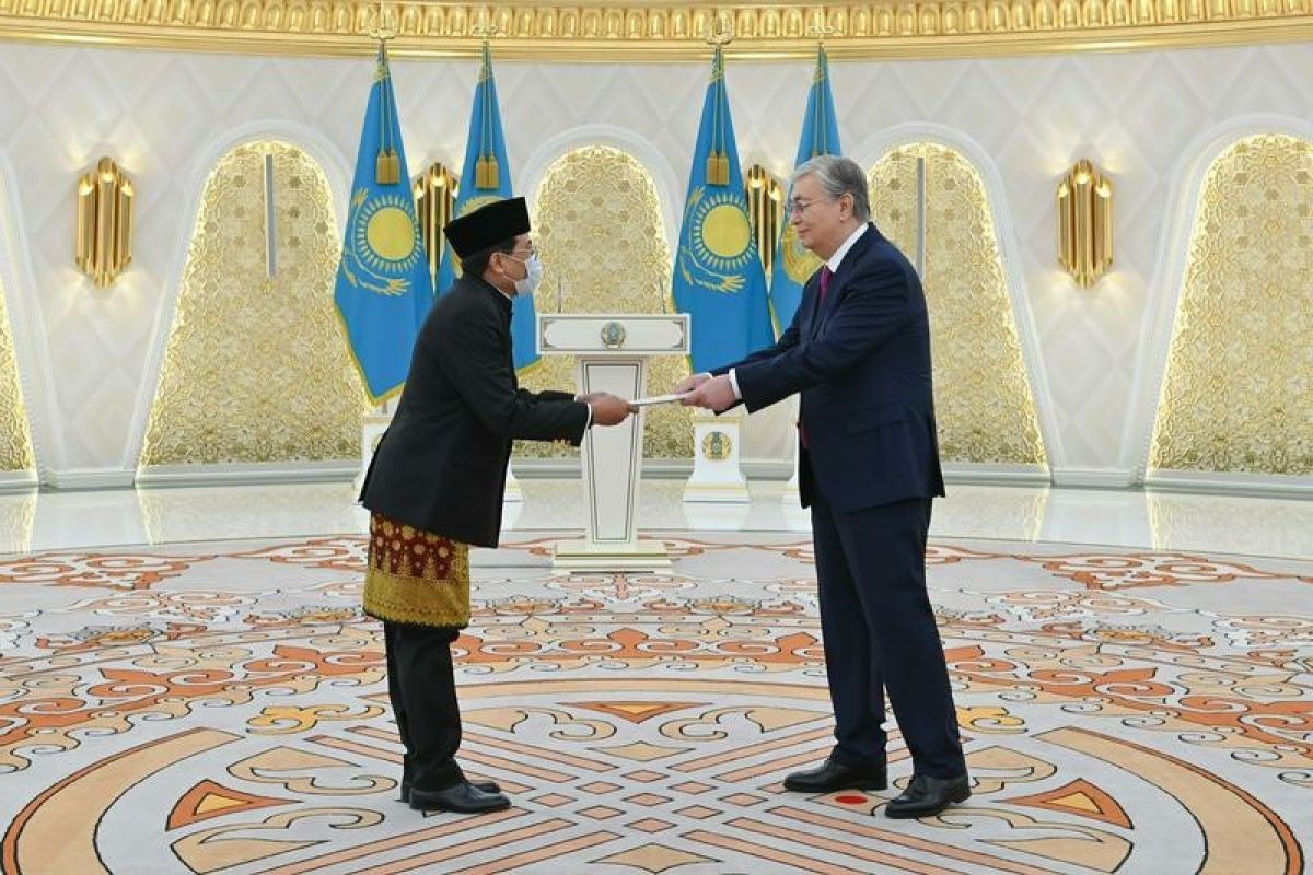 Dubes Fadjroel serahkan surat kepercayaan kepada Presiden Kazakhstan