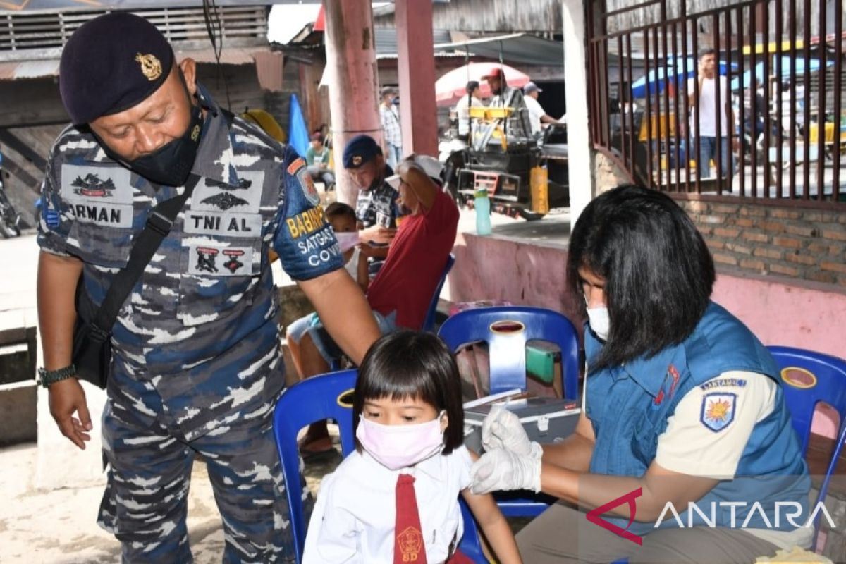 TNI-AL Tanjungbalai Asahan terus dongkrak vaksinasi anak