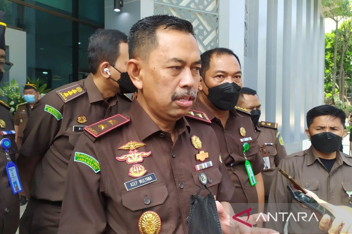 Kejati Jabar banding tetap tuntut Herry Wirawan dihukum mati