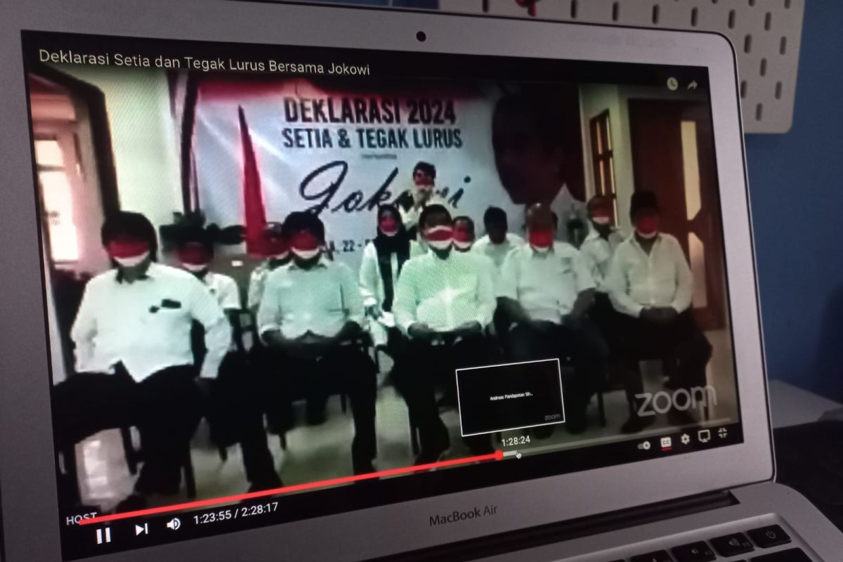 Gabungan relawan Jokowi deklarasikan kesetiaan dan tegak lurus