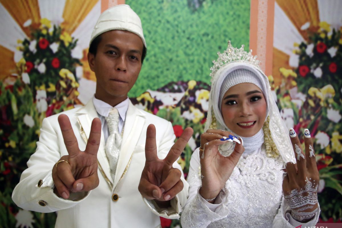 Syarat dan biaya nikah di KUA yang jadi tren Gen Z dan milenial
