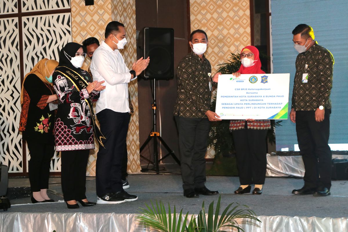 Sebanyak 4.055 Bunda PAUD se-Surabaya dapat jaminan kecelakaan kerja